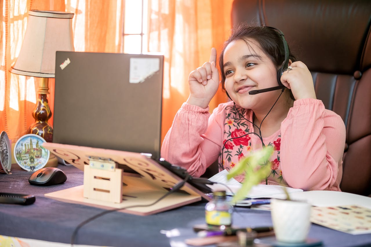 Top Tips On How To Stay Motivated While Studying Online